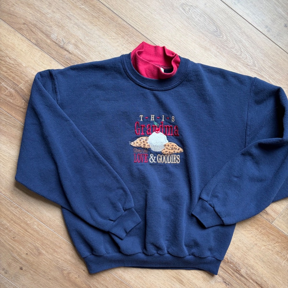 Vintage M Grannycore Sweatshirt Women Navy Grandma Embroidered Cozy Cottagecore